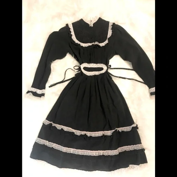 black halo jackie o sheath dress BEAUTIFUL 1970S ROMANTIC MONOCHROME COTTON VOILE PRAIRIE DRESS  The Pansy  Garden